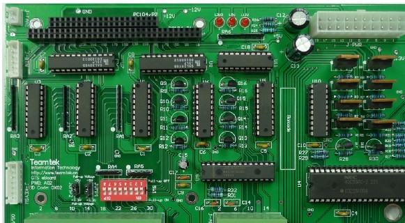 硬件模块1：多功能基于FPGA的IO板卡